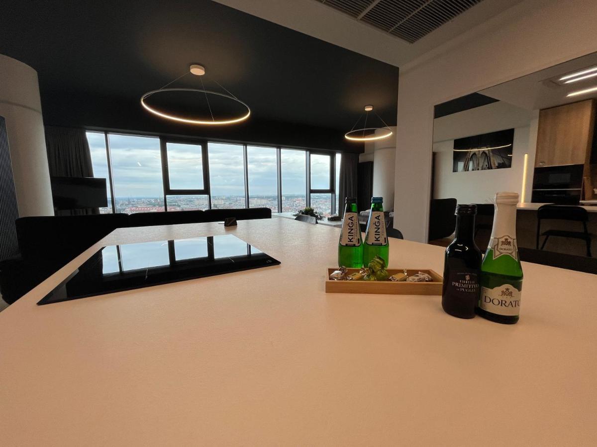Hanza Tower - Luxurious Apartment 60M2 - 15Th Floor City View Szczecin Extérieur photo