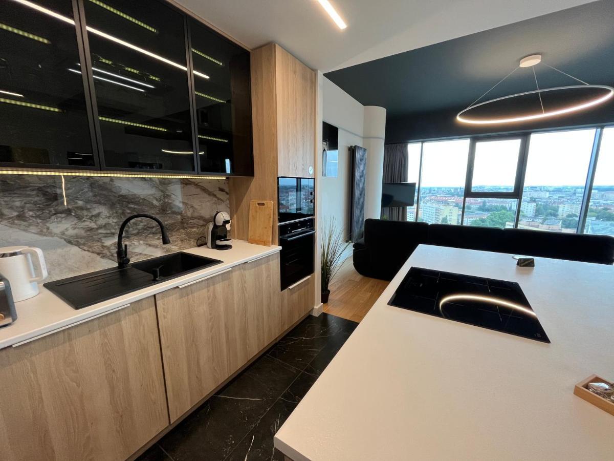 Hanza Tower - Luxurious Apartment 60M2 - 15Th Floor City View Szczecin Extérieur photo
