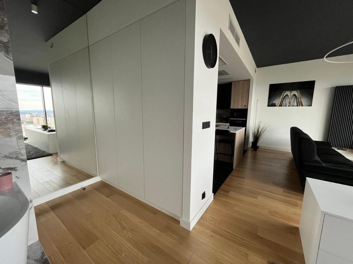 Hanza Tower - Luxurious Apartment 60M2 - 15Th Floor City View Szczecin Extérieur photo