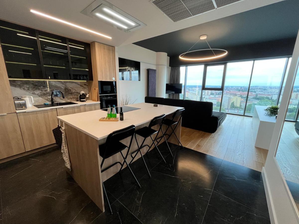 Hanza Tower - Luxurious Apartment 60M2 - 15Th Floor City View Szczecin Extérieur photo